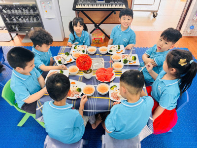 TỔ CHỨC BỮA ĂN “ PENTO”